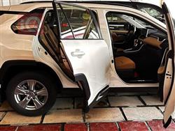 تۆیۆتا ڕاڤ 4